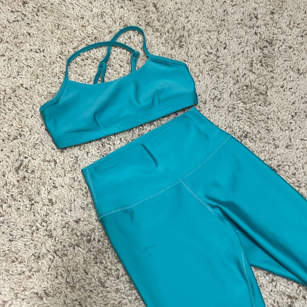 Alo Airlift Set size Medium (read description)